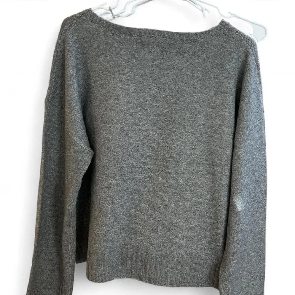 Haute Hippie Charcoal Sweater with Cream Floral Embroidered Design, NWT, Size XL - Picture 5 of 8